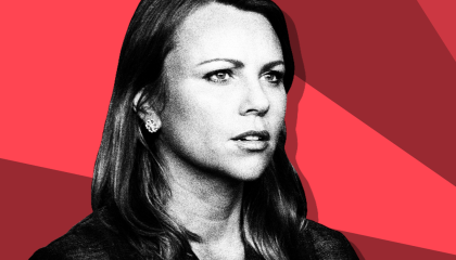 Lara Logan red